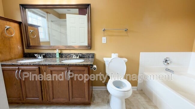 Building Photo - 215 Americana Dr