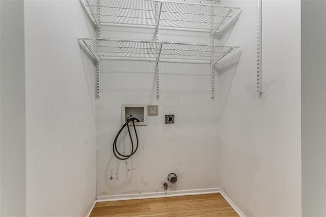 Building Photo - 817 Sherbrook Dr