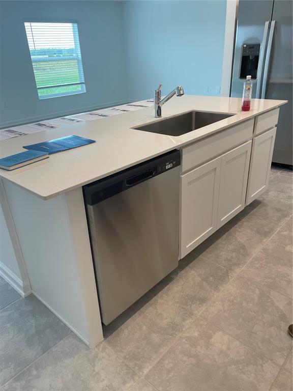 Building Photo - 612 Daring Dr