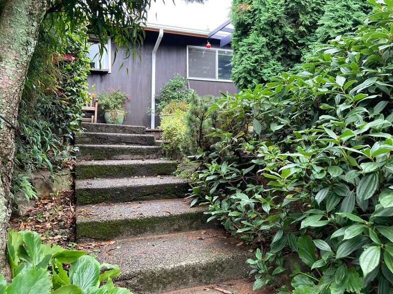 Building Photo - 9411 50th Ave S