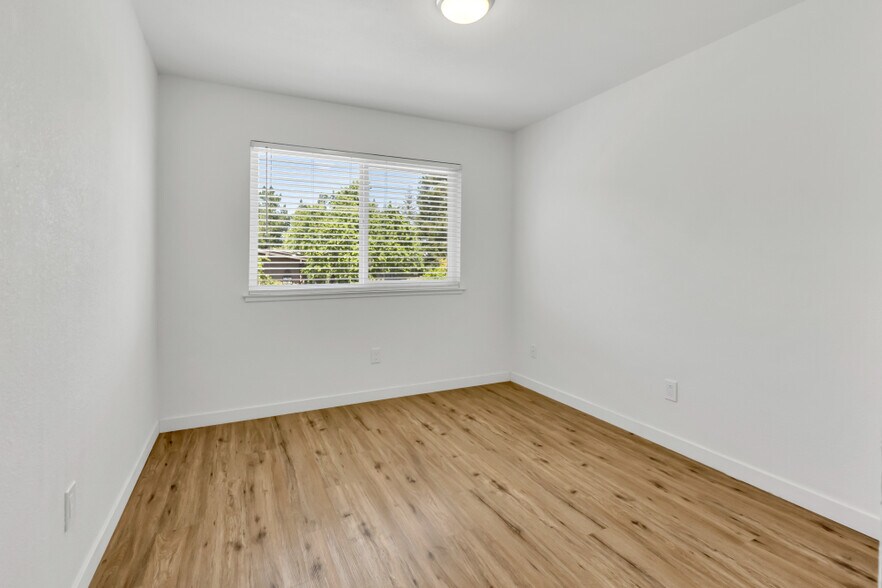 Building Photo - 2405 Cava Ct