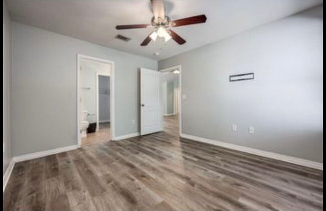 Building Photo - 44 Wildwood St