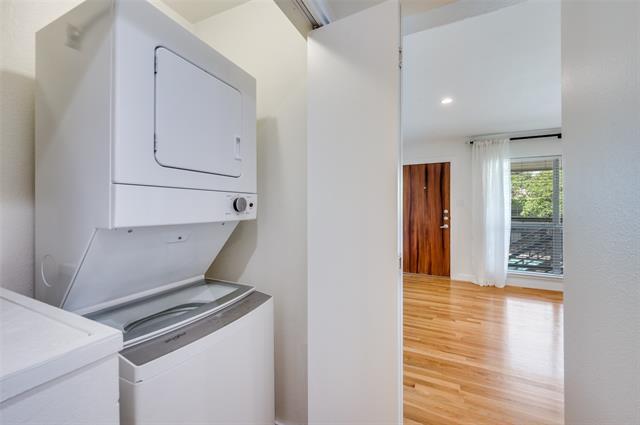 Building Photo - 4616 W Lovers Ln