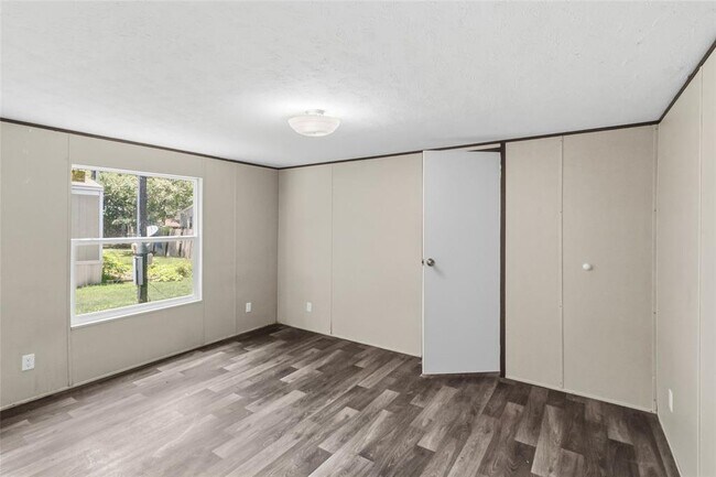 Building Photo - 908 Turney Ln