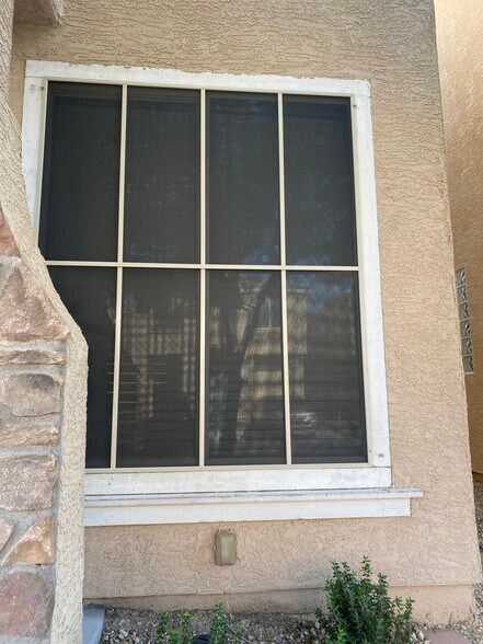 Solar Screens - 1599 Evening Spirit Ave