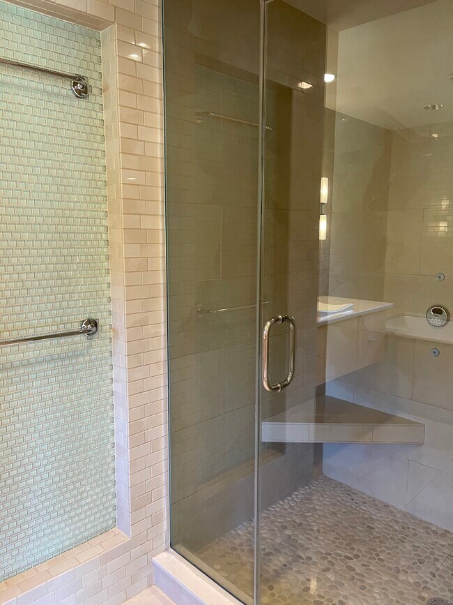 Master bath - 13995 Centerline Rd