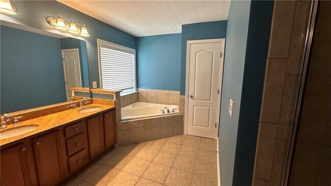 Building Photo - 3480 Archgate Ct