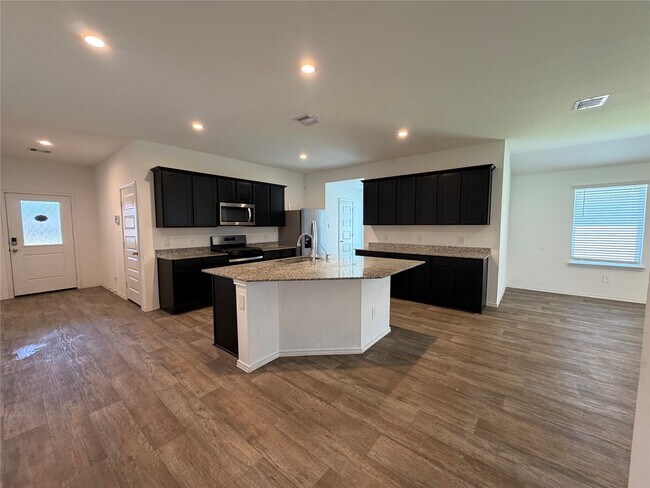 Building Photo - 7419 Audubon Russet Dr