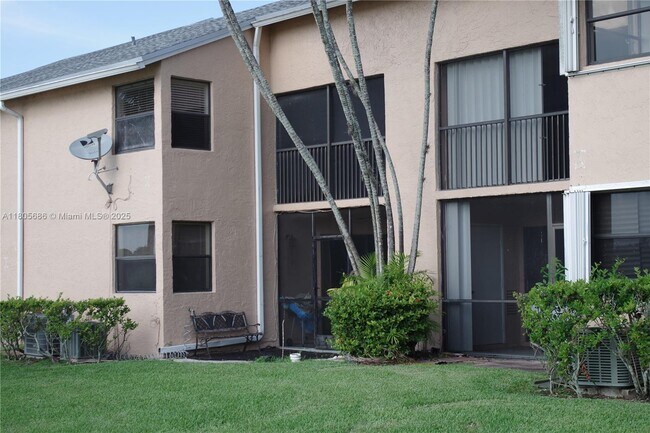 Building Photo - 1500 Jefferson Dr