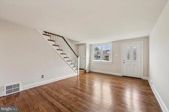 Building Photo - 234 Westbrook Dr