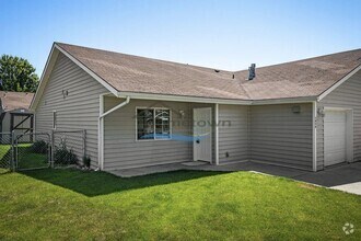 Building Photo - Two-Bed, Two-Bath Duplex with Garage in Co...