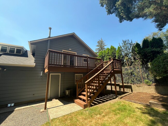 Building Photo - 1Bd/1Ba Home in the West Slope Neighborhoo...