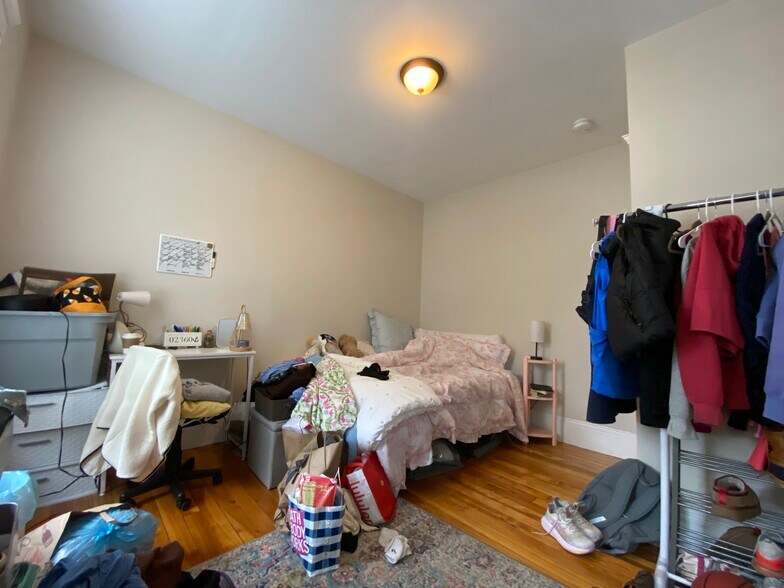 Building Photo - 6 Westminster St