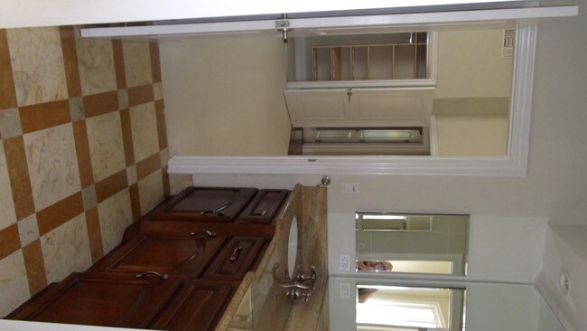 Building Photo - 1842 10th St