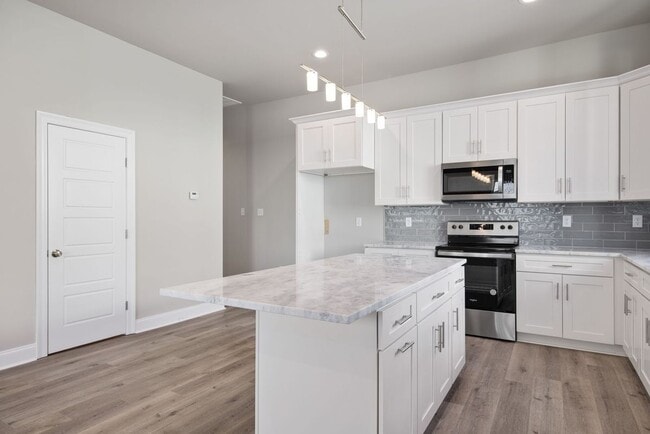 Building Photo - 104 Canvasback Dr