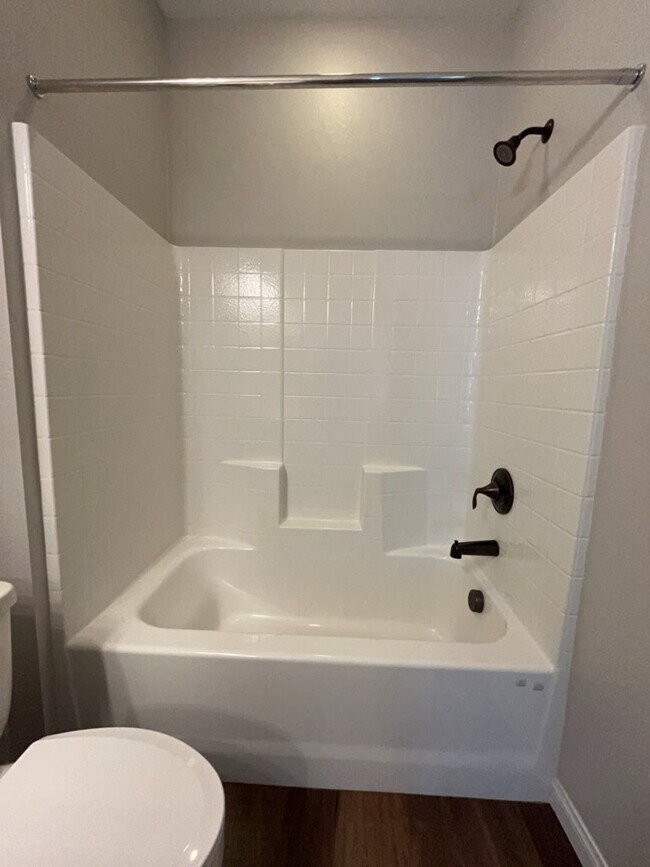 Building Photo - 2122 Bethesda Fountain Rd