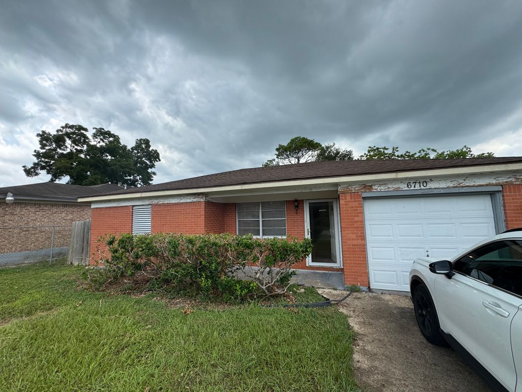 Building Photo - 6710 Fairwood Rd