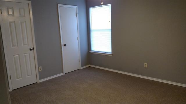 Building Photo - 2017 Paisley Dr