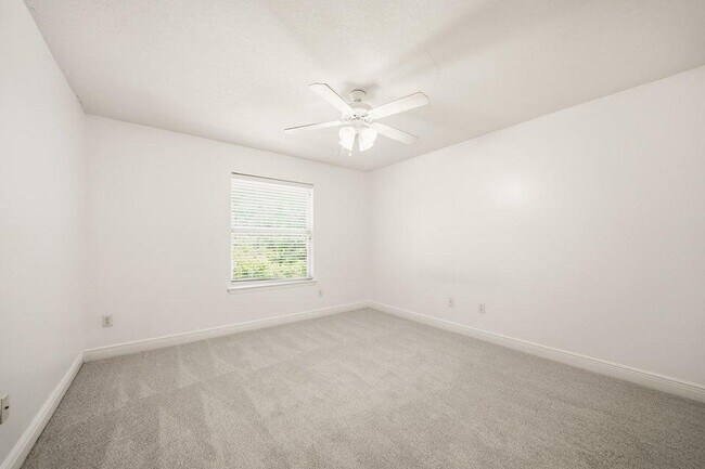 Building Photo - 2168 Hadleigh Hills Ct