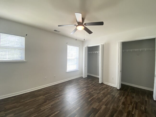 Building Photo - Three Bedroom Home with fenced-in Backyard oasis!