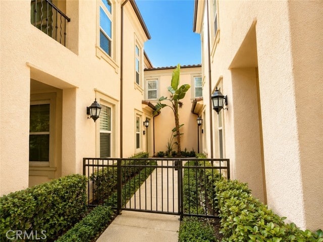 Building Photo - 66 Overbrook