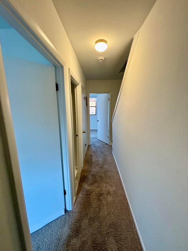 Building Photo - Frontier Townhomes