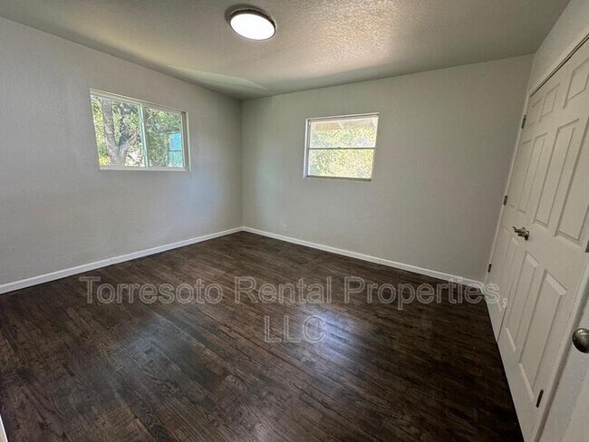 Building Photo - 152 Shadwell Dr