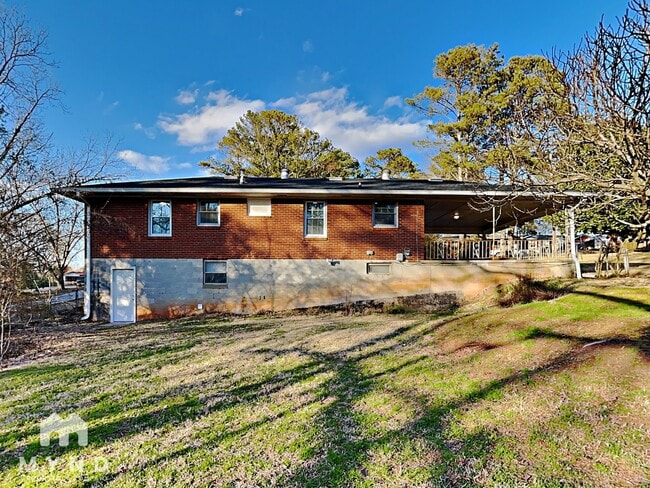 Building Photo - 6381 Impala Cir