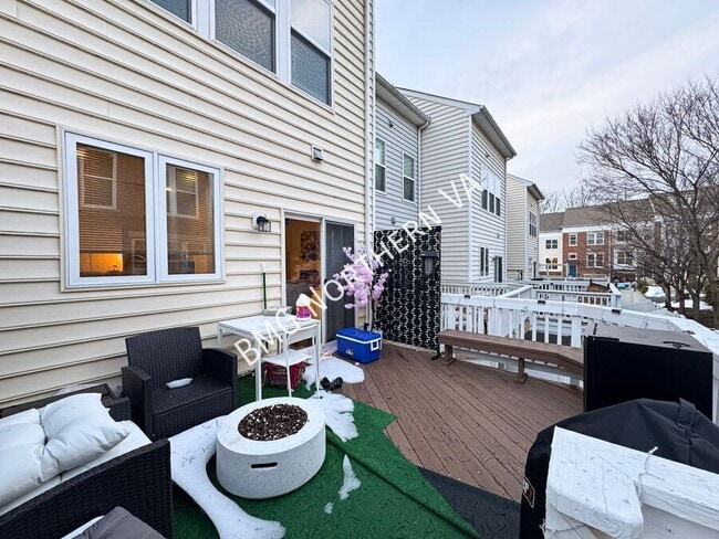 Building Photo - 22462 Faith Terrace