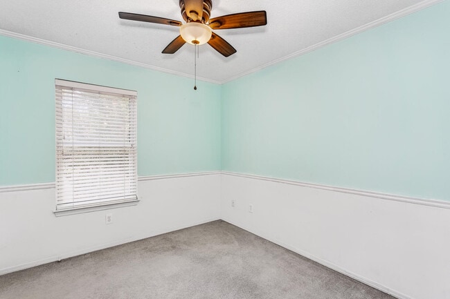 Building Photo - 4606 Lennox Pl