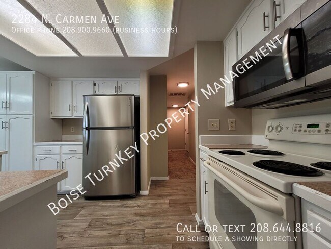 Building Photo - 2284 N Carmen Ave