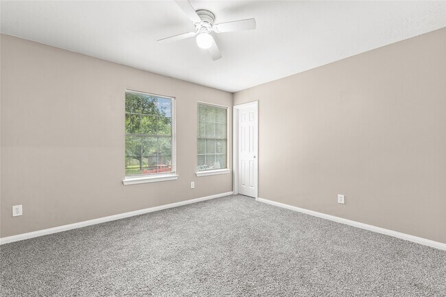 Building Photo - 17250 Cricketbriar Ct