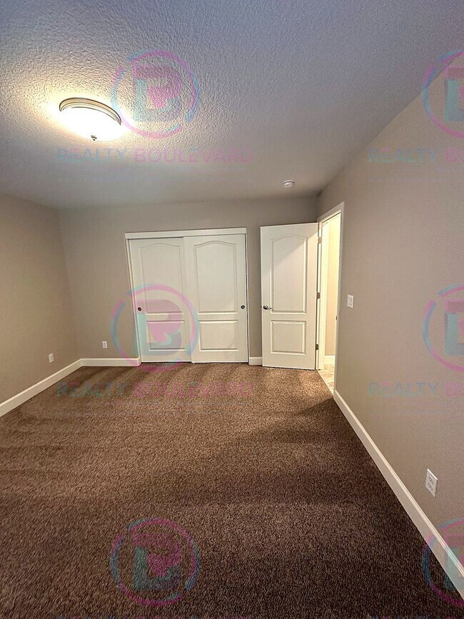 Building Photo - Welcome to your dream home in Spanish Springs, nestled off the serene Calle de la Plata.  2 Year ...