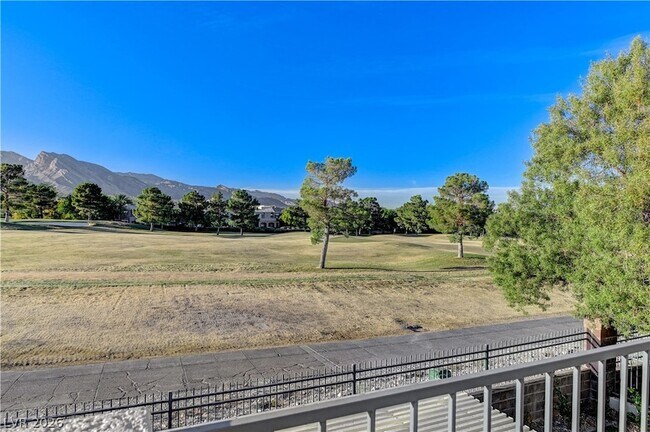 Building Photo - 1317 Fox Acres Dr