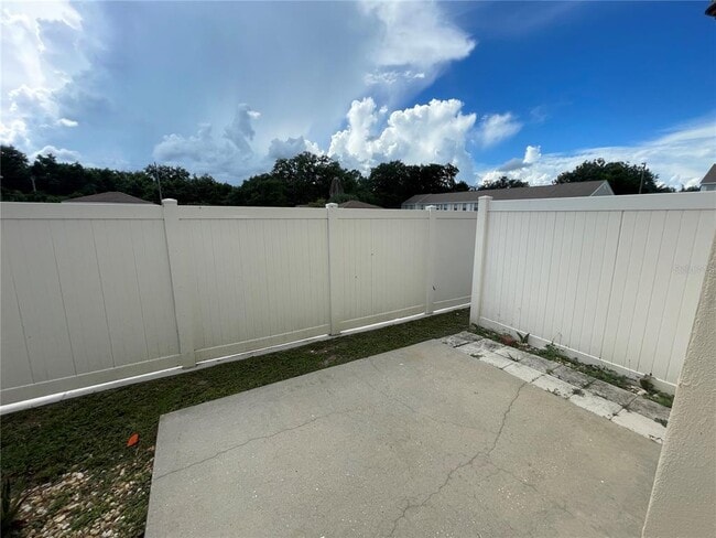 Building Photo - 13543 Embassy Park Ct