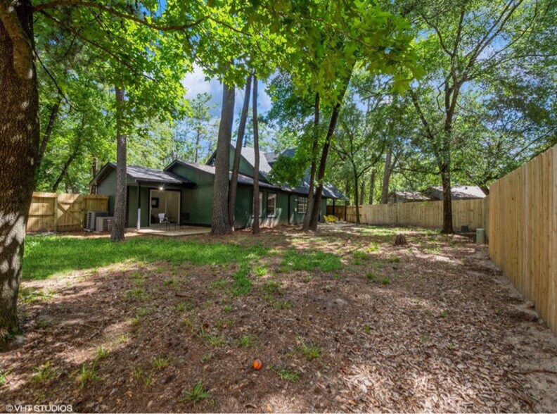 Building Photo - 1320 E Red Cedar Cir