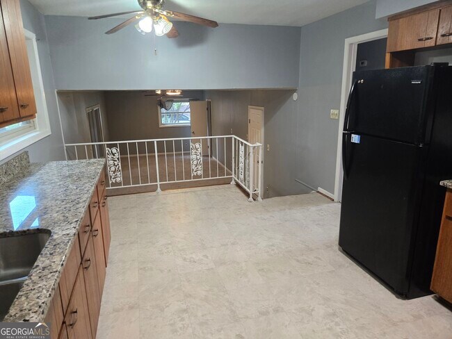 Building Photo - 1793 Cherry Valley Cir SE