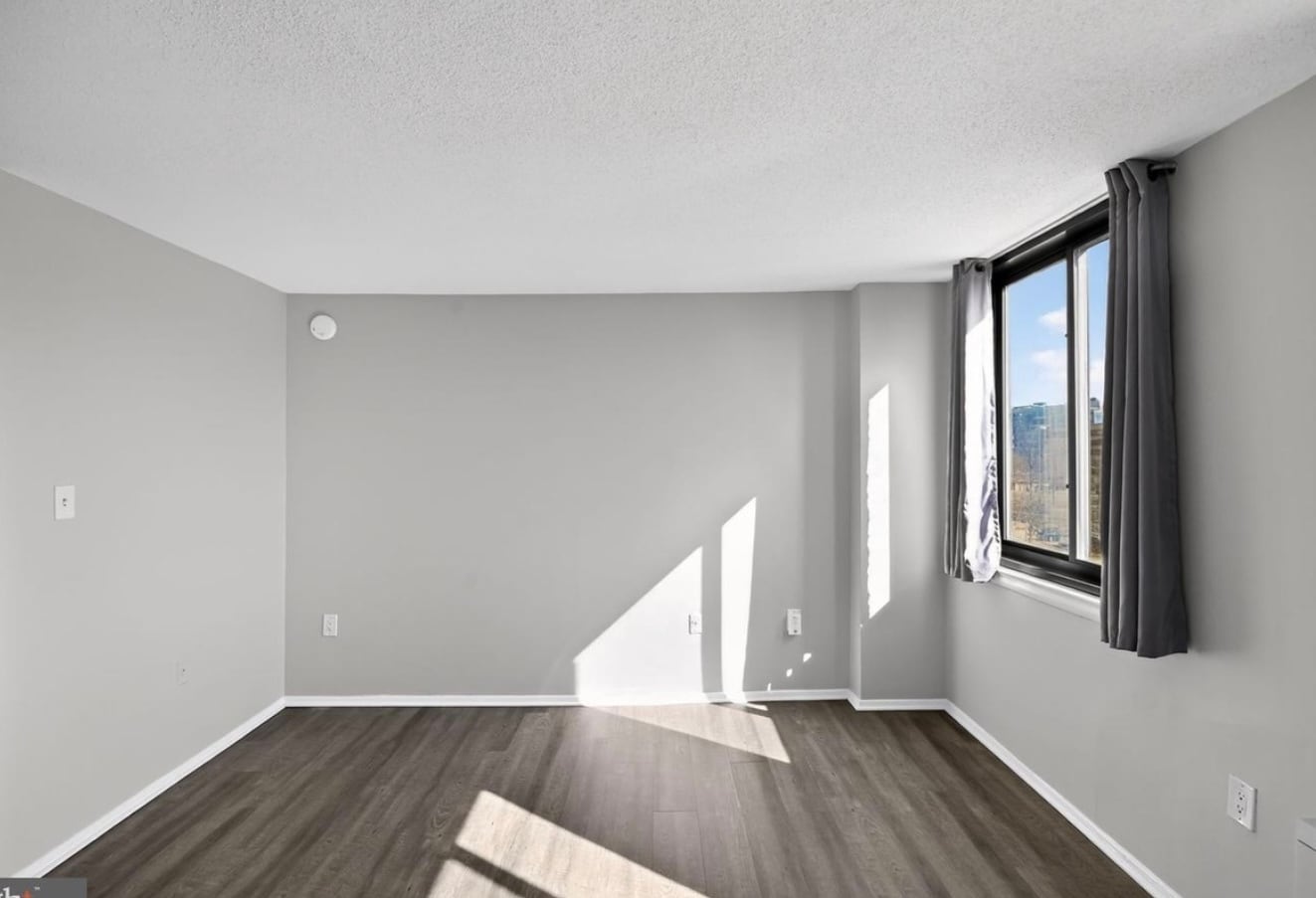 Building Photo - 801 N Pitt St