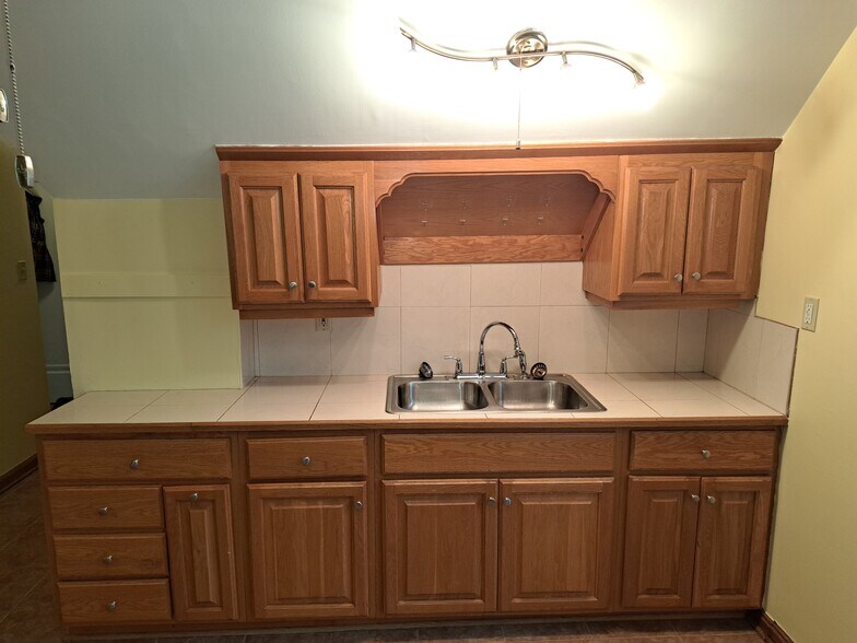 Kitchen - 1574 S 59th St