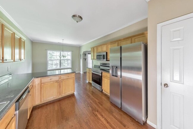 Building Photo - 1086 South Gordon Rd SW