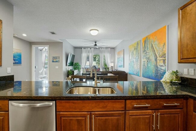 Building Photo - 3120 E Latitude Cir