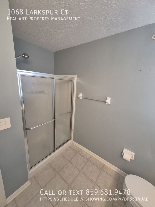 Building Photo - 1068 Larkspur Ct