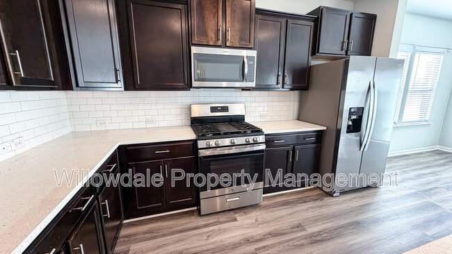 Building Photo - 993 Deaton Dr