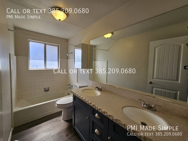 Building Photo - 260 S 400 E