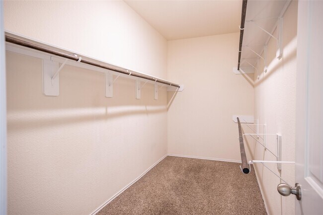 Building Photo - 23719 San Barria Dr