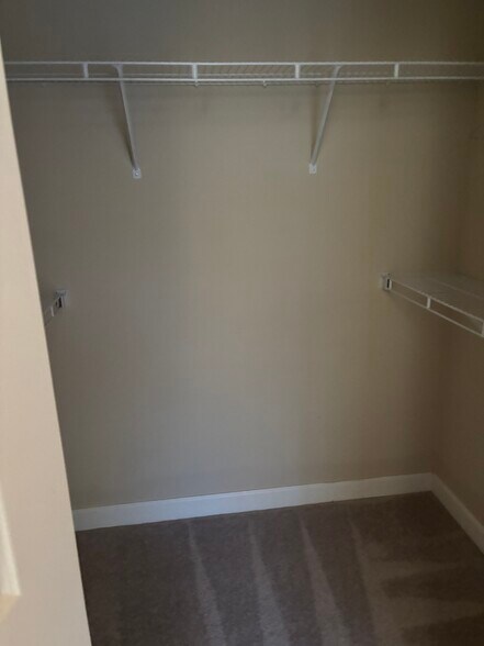 Building Photo - 2602 McKnight Crossing Ct