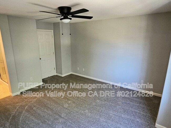 Building Photo - 71 Del Rio Ct