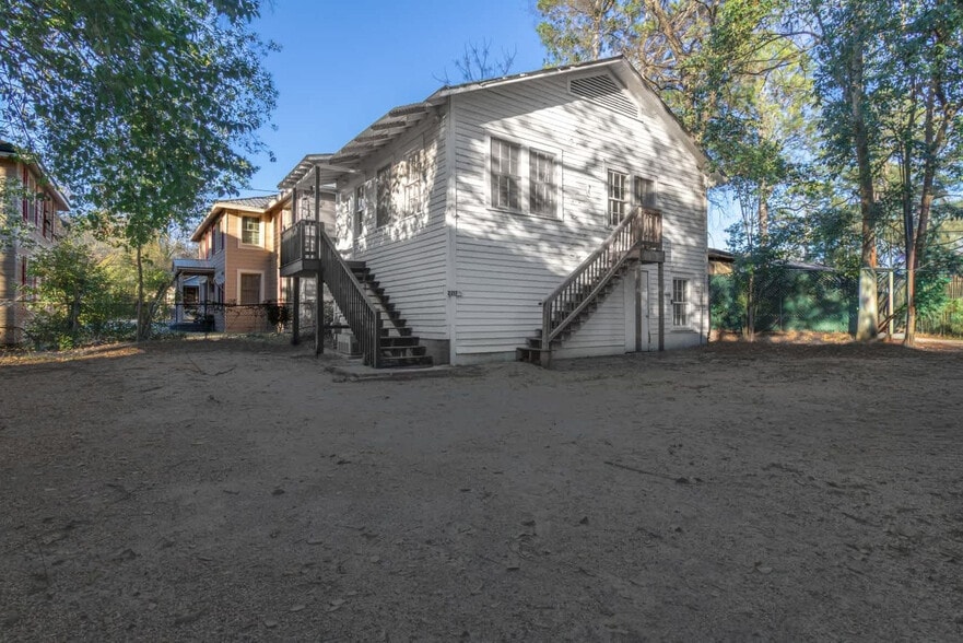 Building Photo - 2217 13th St