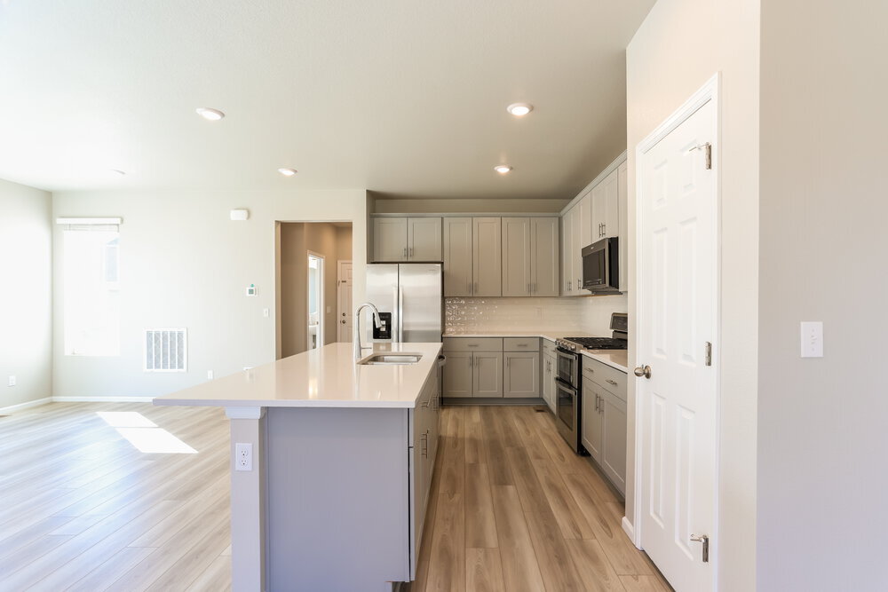 Building Photo - 849 Tarragon Rd