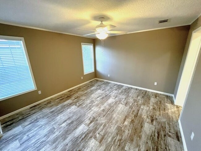 Building Photo - 5456 Ryegrass Ct